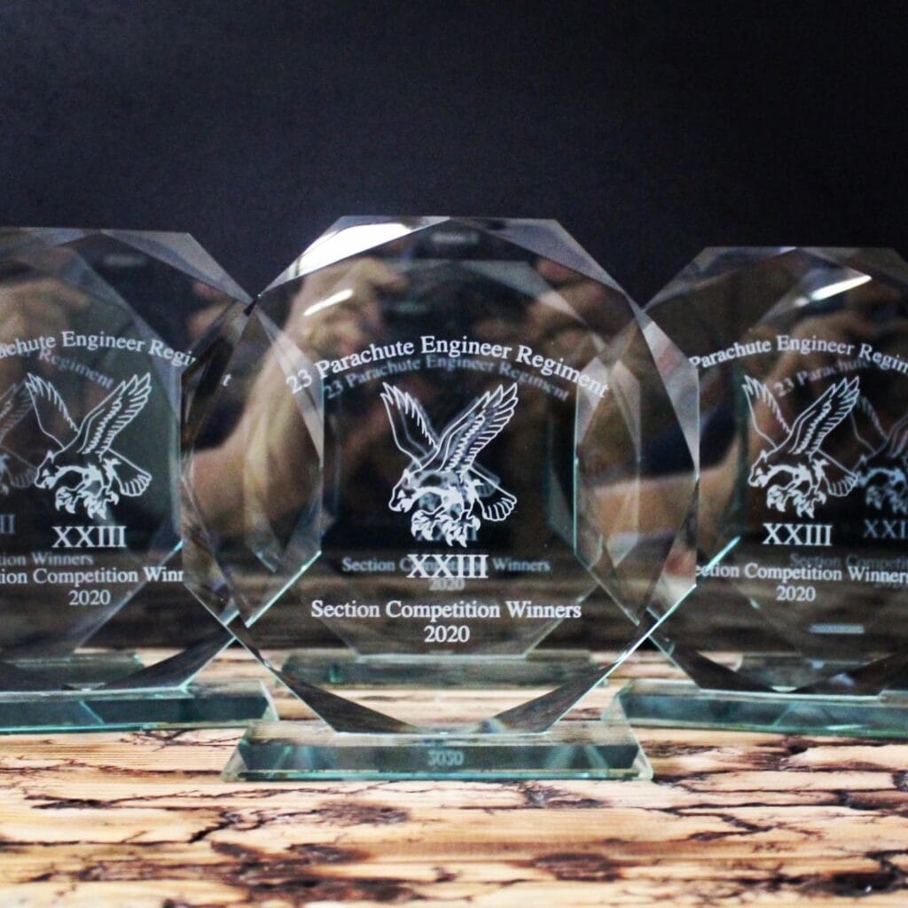 Glass Jade Trophies 15cm Octagon - Image 3