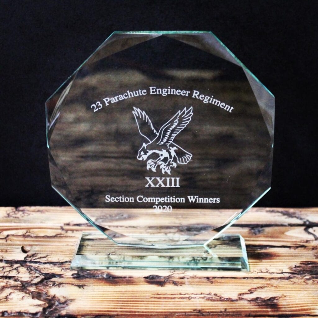 Glass Jade Trophies 15cm Octagon - Image 2