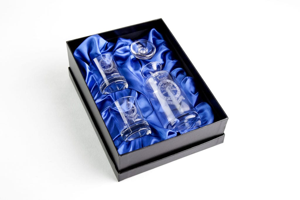 Mini 2 Shot Glass Decanter Set - Image 7