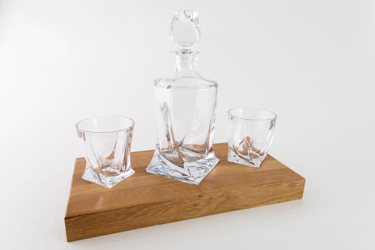 2 Glass 'Twisted' Decanter Set with Oak Tray | Twisted Decanter Set - Image 5