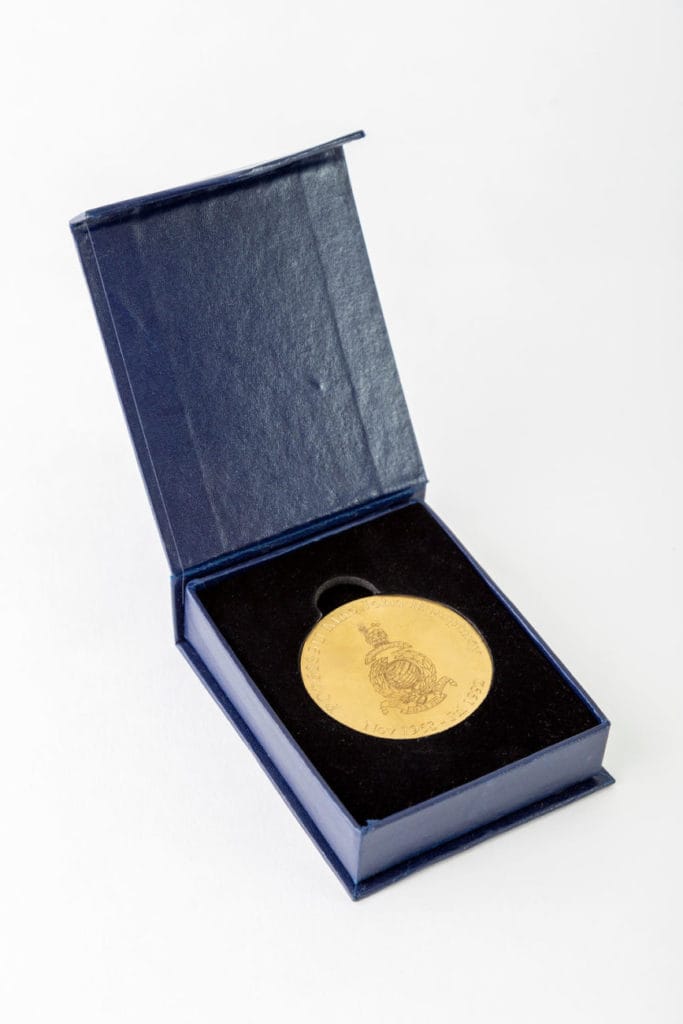 Queens Shilling - Personalised Service Coin - Image 3