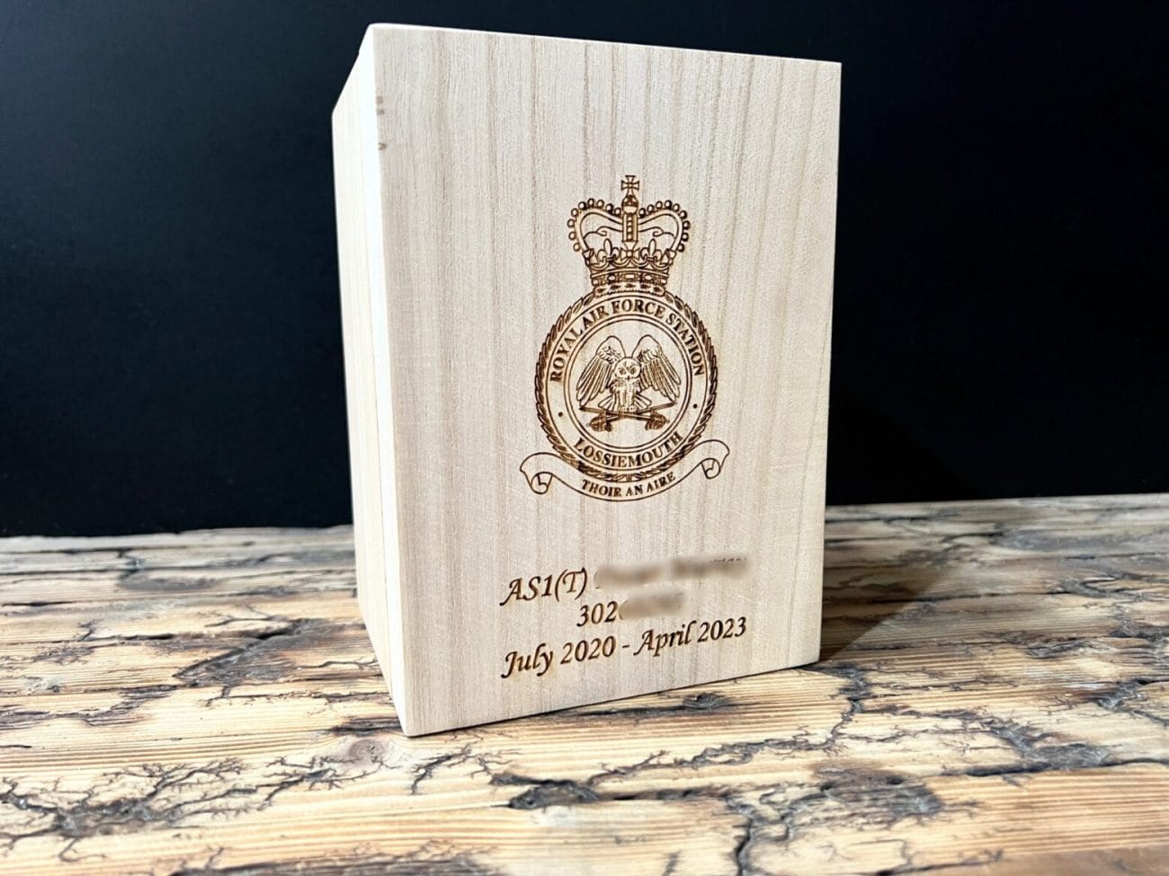 Single Engraved Military Whisky Glass in Wooden Presentation Box - Image 4