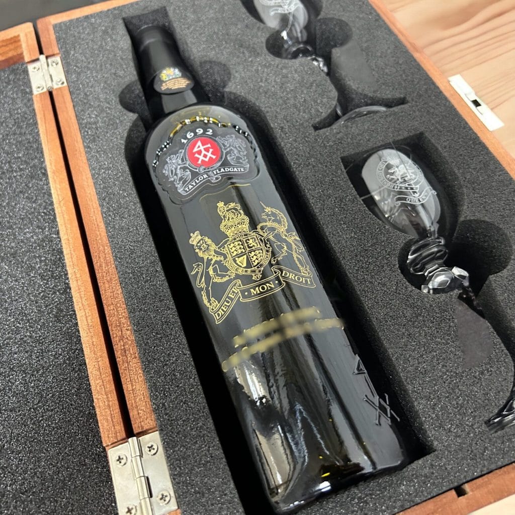 Engraved Double Presentation Box Elm Wood With Engraved Glasses - Image 5